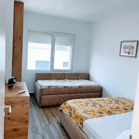 Apartment Dora Maar Golem (Tirana)